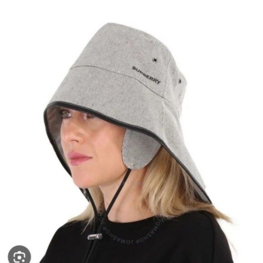Burberry Ladies Logo-Print Fisherman Bucket Hat NWT Retail $770